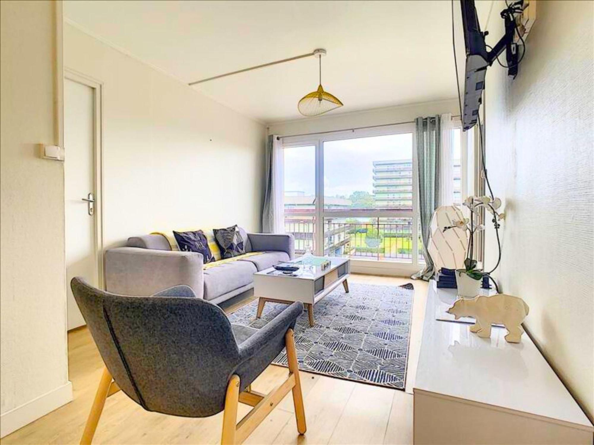 Ideal Groupe - Grands Espaces - 4 Chambres - Parking Gratuit - Proche Centre, Gare & Transports - Wifi - Offre Special De Reduction Jusqu'A -50 เลอม็องส์ ภายนอก รูปภาพ